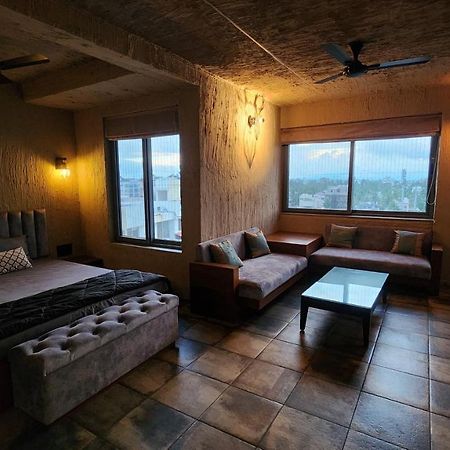 Revanta Studio Flat Колхапур Экстерьер фото